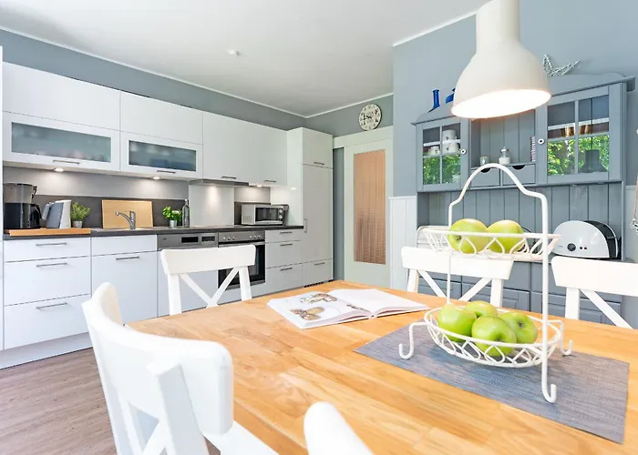 Gorch-fock-ring 28 Gorch-fock I * Scharbeutz